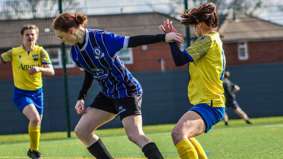 Women Take A Point At League Leaders